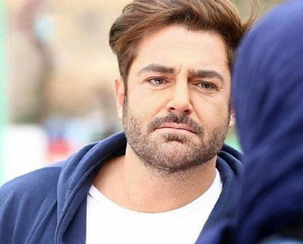 عکس محمدرضا گلزار در استخر