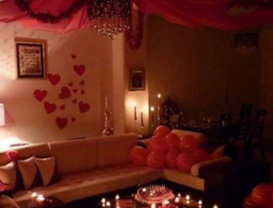 عکس ایده تزیین میز برای سالگرد ازدواج