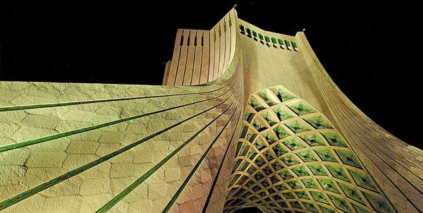 عکس برج آزادی تهران