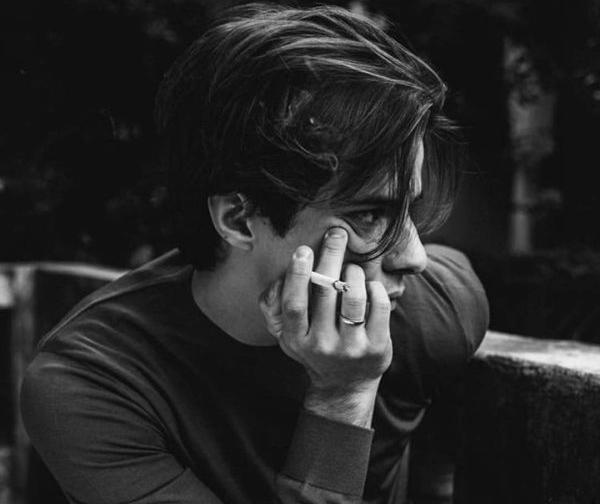 عکسهای غمگین پسرانه برای پروفایل