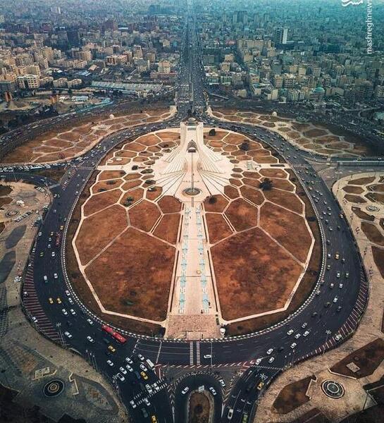 عکس آزادی در استقلال