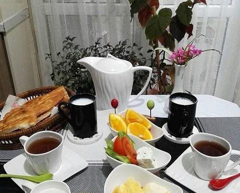 عکس صبحانه دونفره ساده