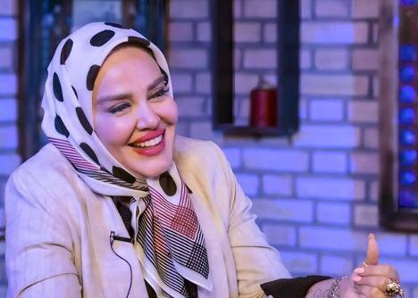 عکس زن ایرانی با قیافه معمولی
