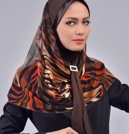 عکس پوشیدن مقنعه
