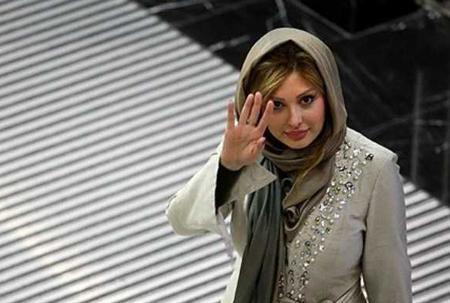 عکس پالتو نیوشا ضیغمی