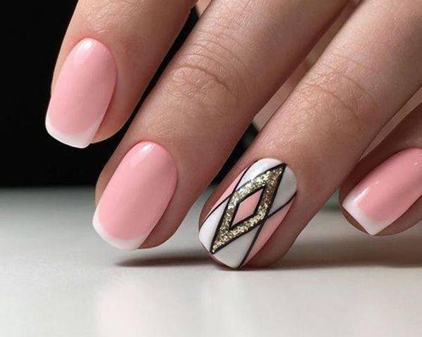 عکس مدل کاشت ناخن کوتاه ساده
