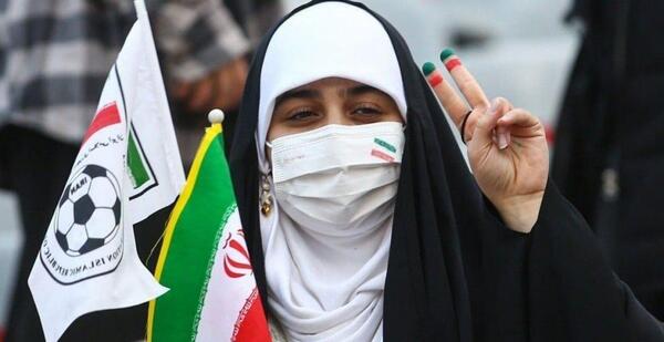 عکس دختر چادری با پرچم ایران