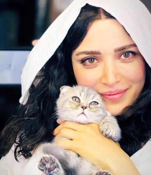 عکس خواهر بهنوش طباطبایی