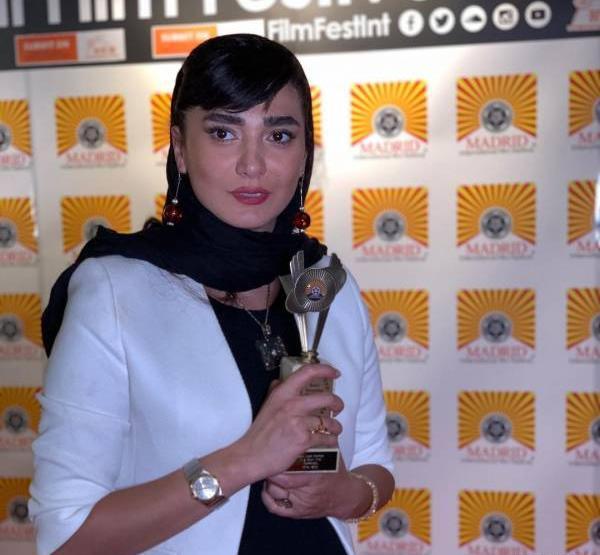 عکس مینا وحید و پدرش