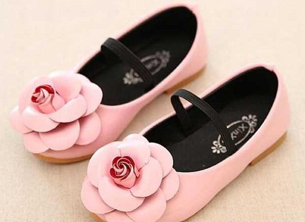عکس کفش های بچه گانه