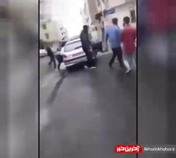 عکس چاقو خوردن پهلو
