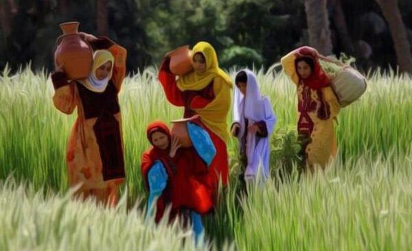 عکس دختر بلوچ طبیعی
