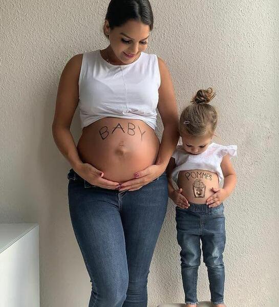 عکس پروفایل بارداری چهار نفره شدن