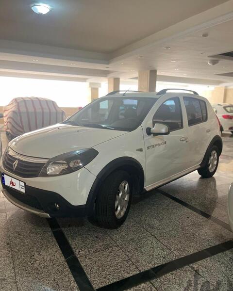 عکس ماشین شرکت رنو