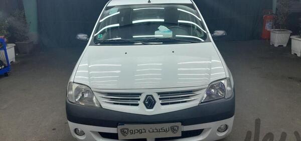 عکس ماشین شرکت رنو