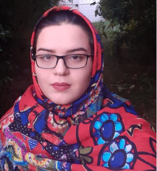 عکس محیا دانش