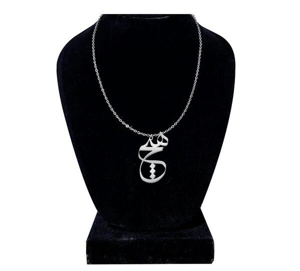 عکس گردنبند گردنی