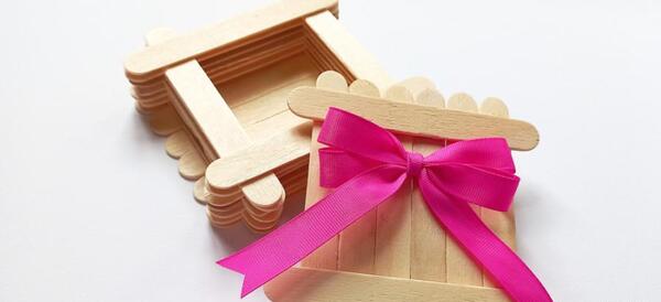 قاب عکس ایستاده چرخشی