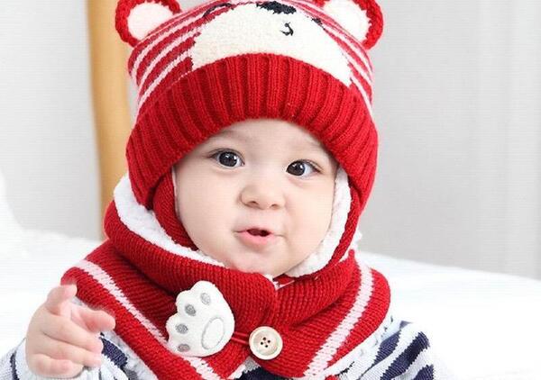 عکس کفش بافتنی نوزادی