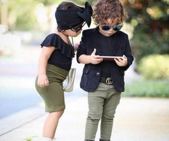 عکس پروفایل عاشقانه بچه گانه