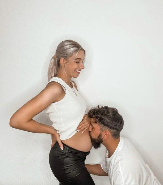 عکس ژست بارداری باهمسر