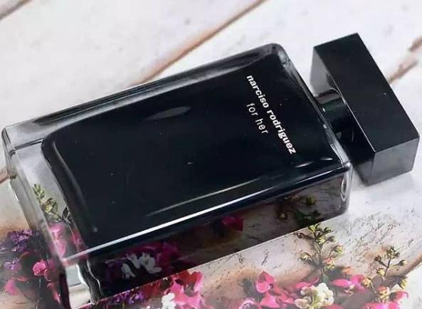 عکس عطر نارسیس