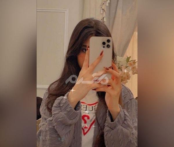 عکس پروف دخترونه با گوشی