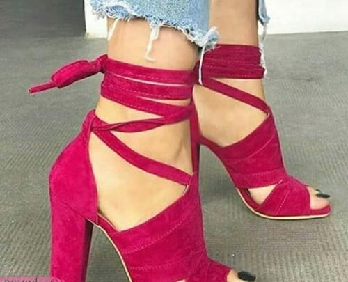 عکس کفش پاشنه بلند دخترانه صورتی