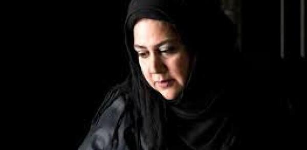 عکس شهره لرستانی در مراسم ختم پدرش