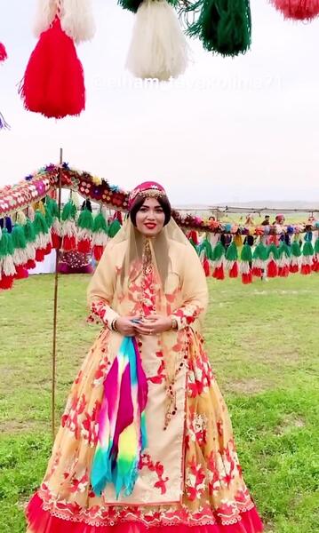 عکس بی حجابی طناز طباطبایی