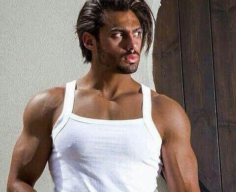 عکس فیک پسرونه خوشتیپ