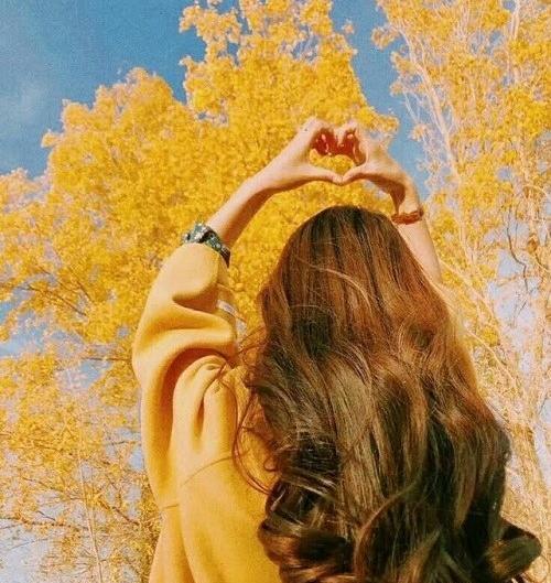 عکس دخترانه جذاب و شیک طبیعی