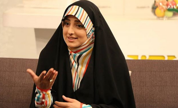 عکس مجری زن تلویزیون
