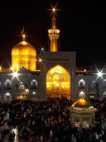 عکس حرم امام رضا در لحظه نماز
