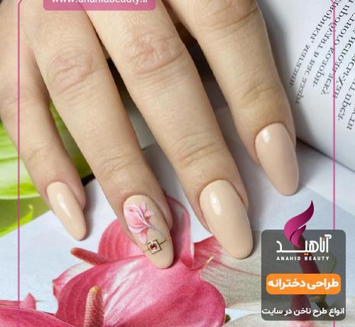 عکس کاشت ناخن کرمی