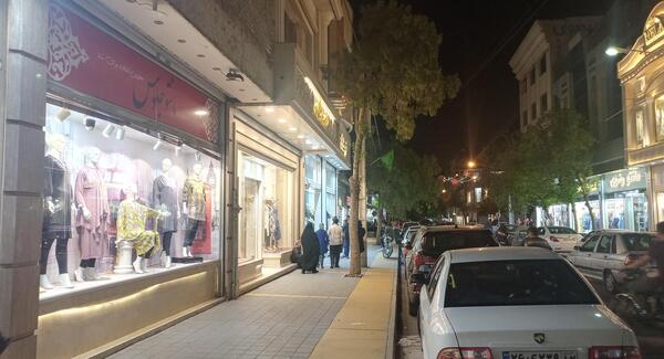 عکس مانتو فروشی های خیابان ایثار مشهد