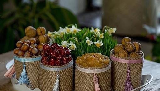 عکس ایده هفت سین با گونی کنفی