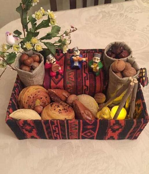 عکس ایده هفت سین با گونی کنفی