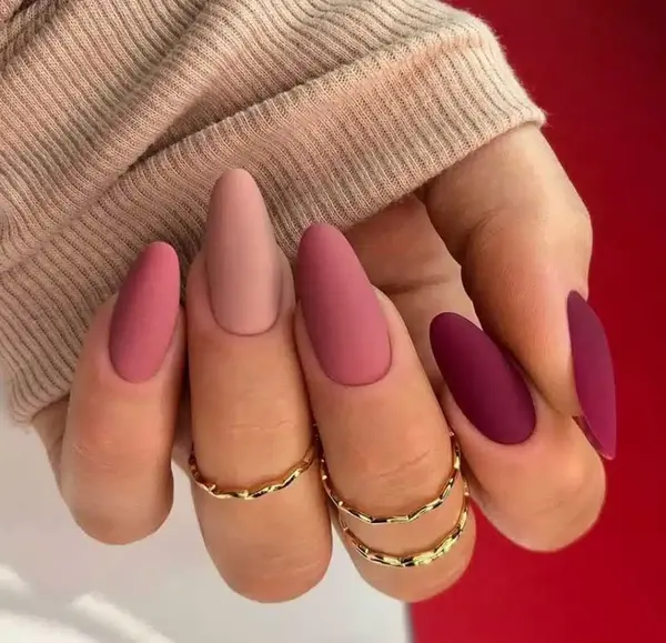 عکس مدل ناخن چند رنگ