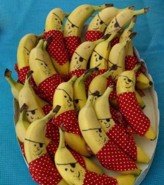 عکس ایده تزیین شب یلدا برای مدرسه