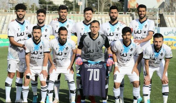 عکس تیمی صنعت نفت آبادان