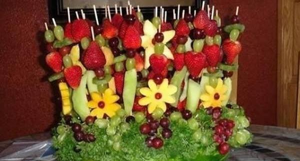 عکس های تزیین میوه با سیخ چوبی