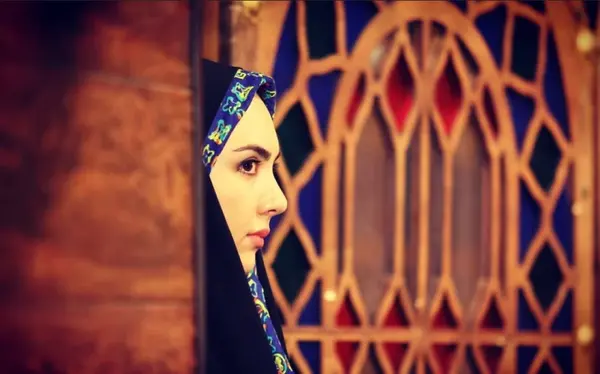 عکس مجری فروزان بیگی
