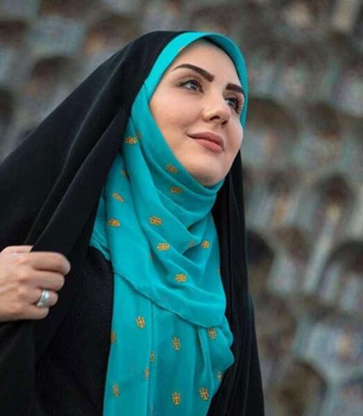 عکس مجری فروزان بیگی