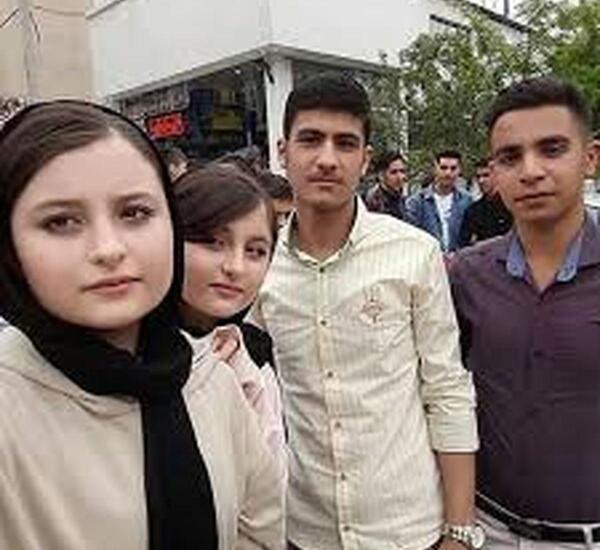 عکس سارا و نیکا با آرایش