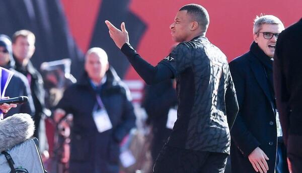 عکس حرکت امباپه