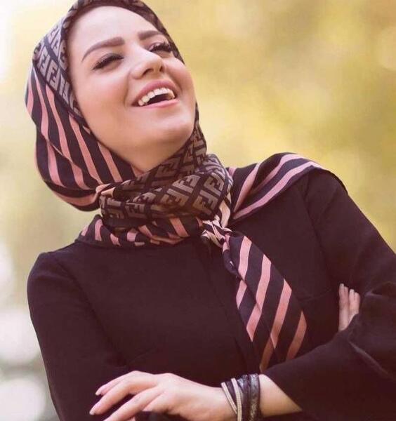 عکس مجری زن شوتبال