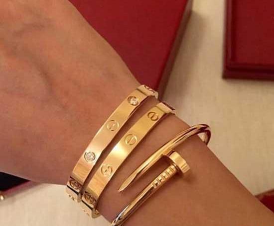 عکس دستبند آهنی