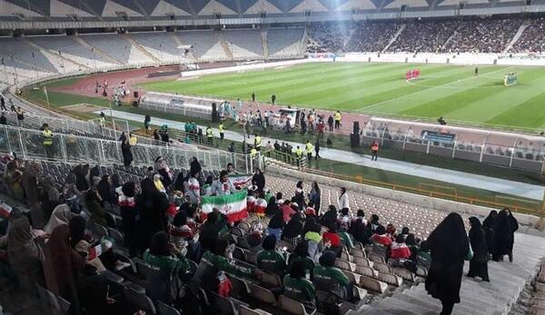 عکس دختر چادری پرسپولیسی