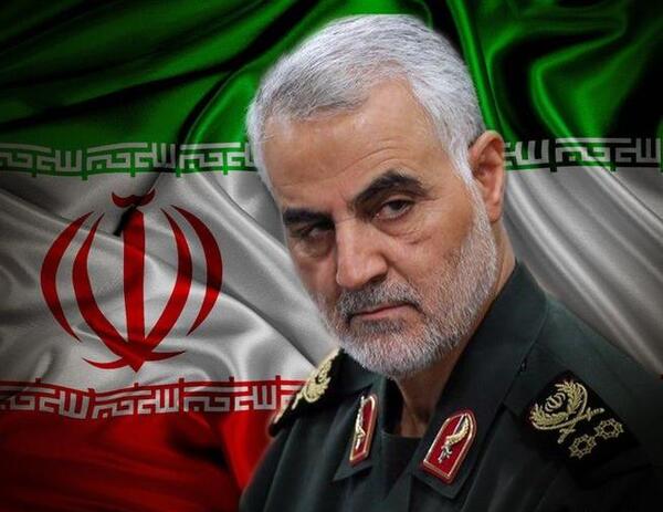 عکس دختر قاسم سلیمانی با آیفون 13